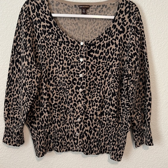 Dana Buchman Animal Print Button Front Short Lightweight Cardigan Sz XL - Picture 1 of 7